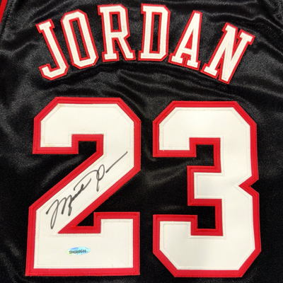 Michael Jordan Signed Black Nike Chicago Bulls Jersey White