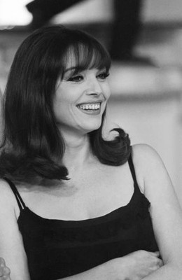 Elsa Martinelli during the taping of the television show La Grande- Old Photo 1