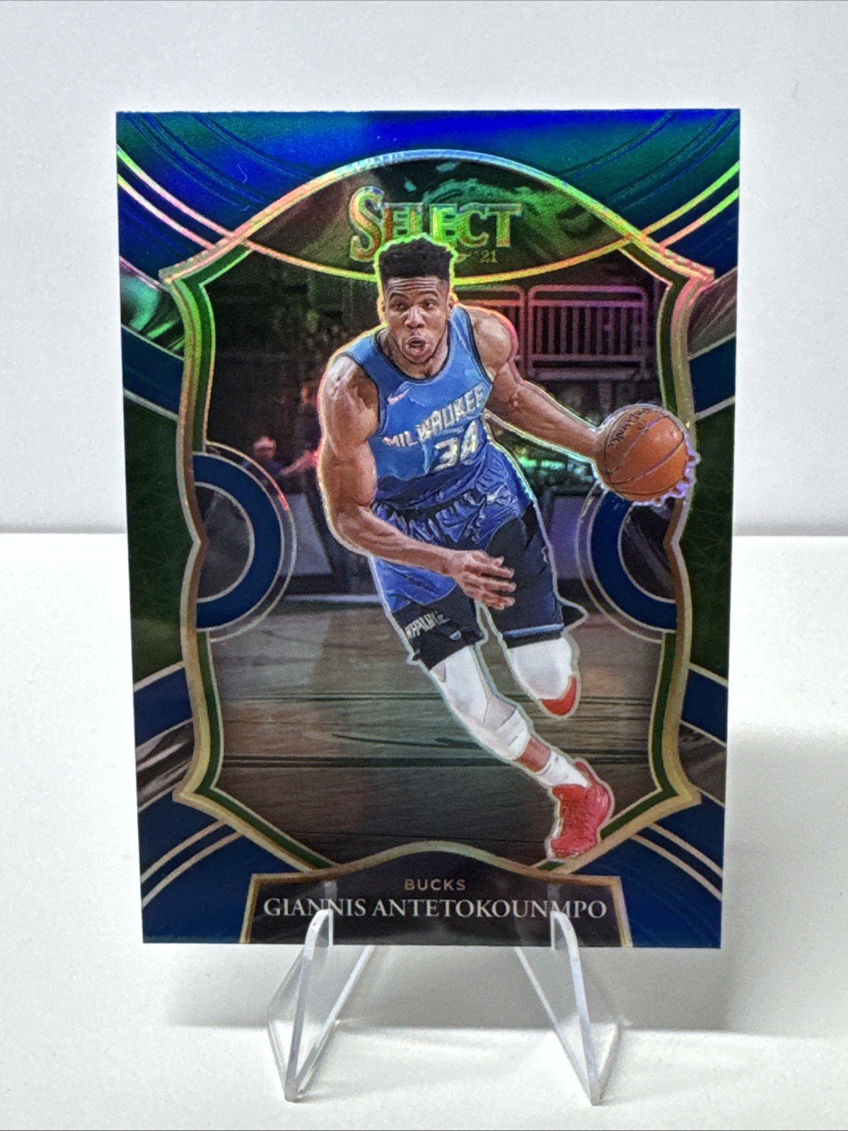 2020-21 Panini Select - Concourse Giannis Antetokounmpo #54 Blue Prizm