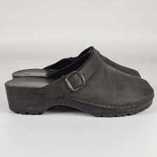 Women’s Size 40/9  Black Leather Hard Plastic Clog Unbranded 