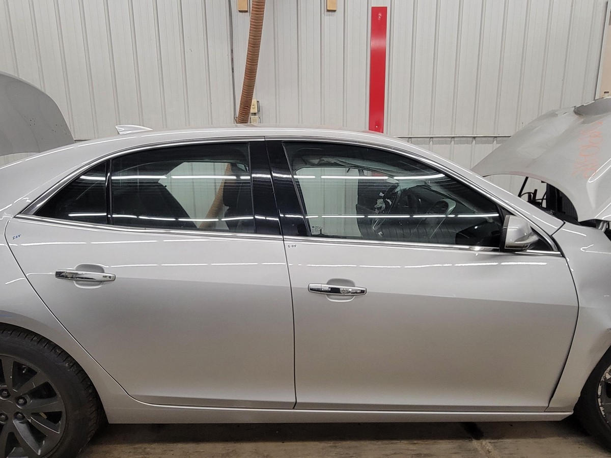 13-16 CHEVY MALIBU PASSENGER RIGHT REAR SIDE DOOR ASSY SILVER ICE