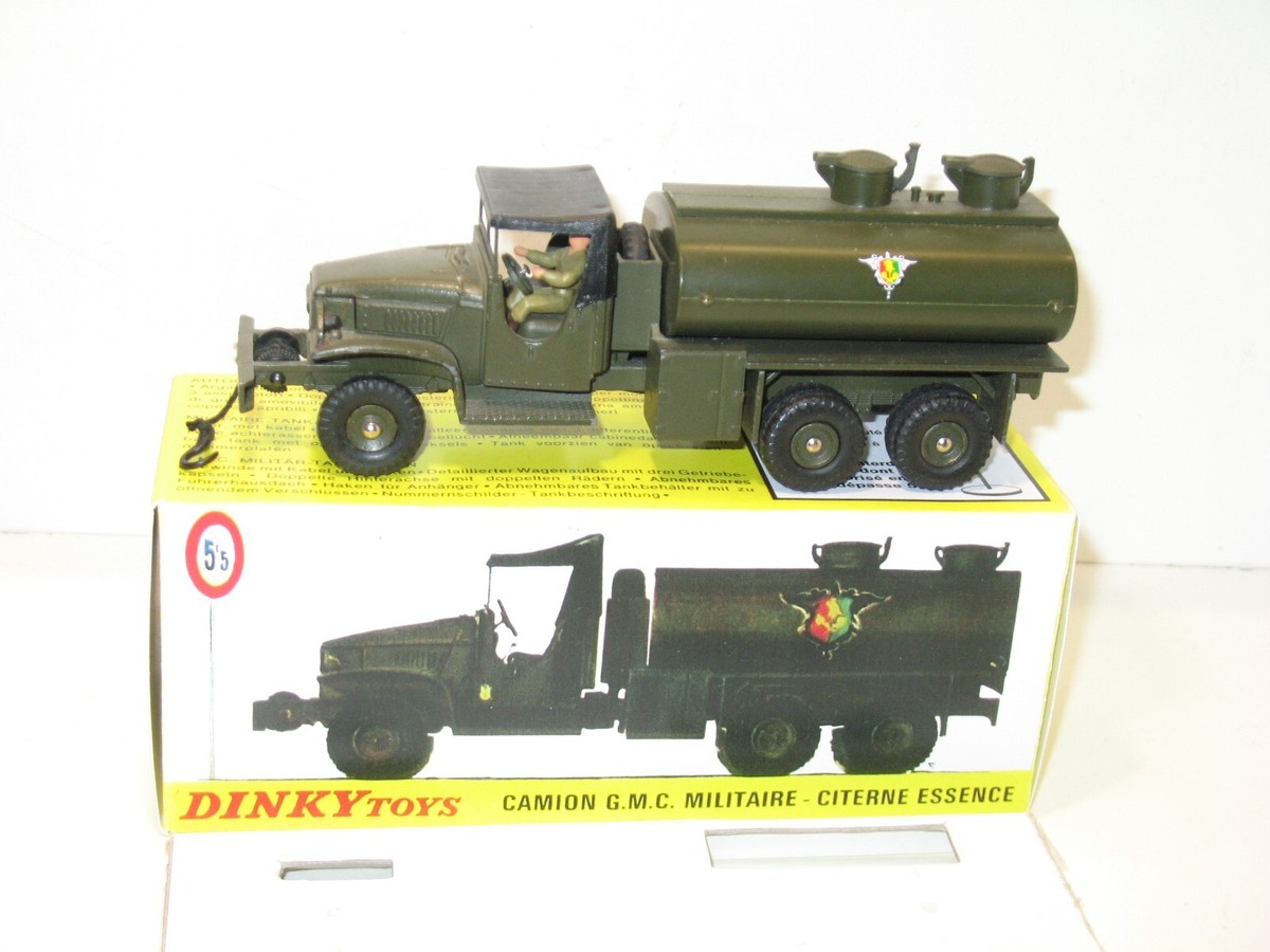 Dinky Toys GMC Militärtankwagen Mit Fahrer Ref. 823 Version N2 