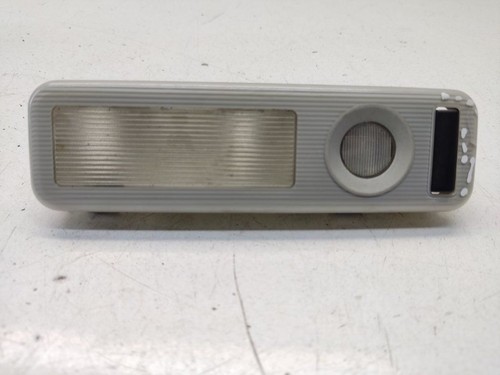 BMW 5 E39 2001 Heck Rücksitz Licht 2497576 AAA11957