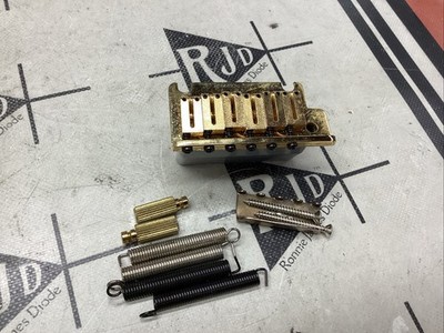 Fender American Deluxe Two Point Stratocaster Tremolo Bridge Vibrato 2 Gold