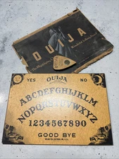 1938-1950 Vintage/Antique Ouija Board . Wooden Planchette w/Box William Fuld