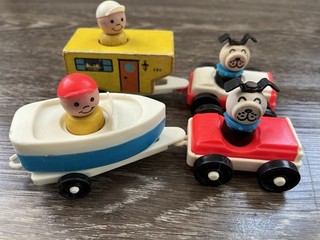 Vintage Fisher Price Little People Rare HTF Camper & Boat On Trailers Wood Dogs