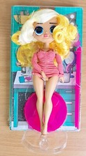 LOL OMG 9 Doll Agent Glamour with Doll stand