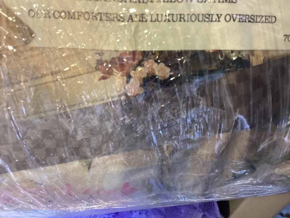 Vintage Burlington Comforter Floral Queen Multicolored Beige Main Color New - Image 2 of 4