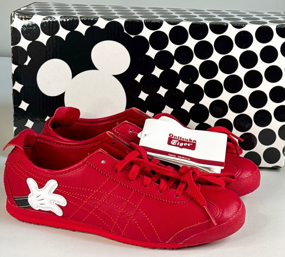 ミッキーマウス Onitsuka Tiger MEXICO 66 Disney Mickey Mouse Collaboration RED