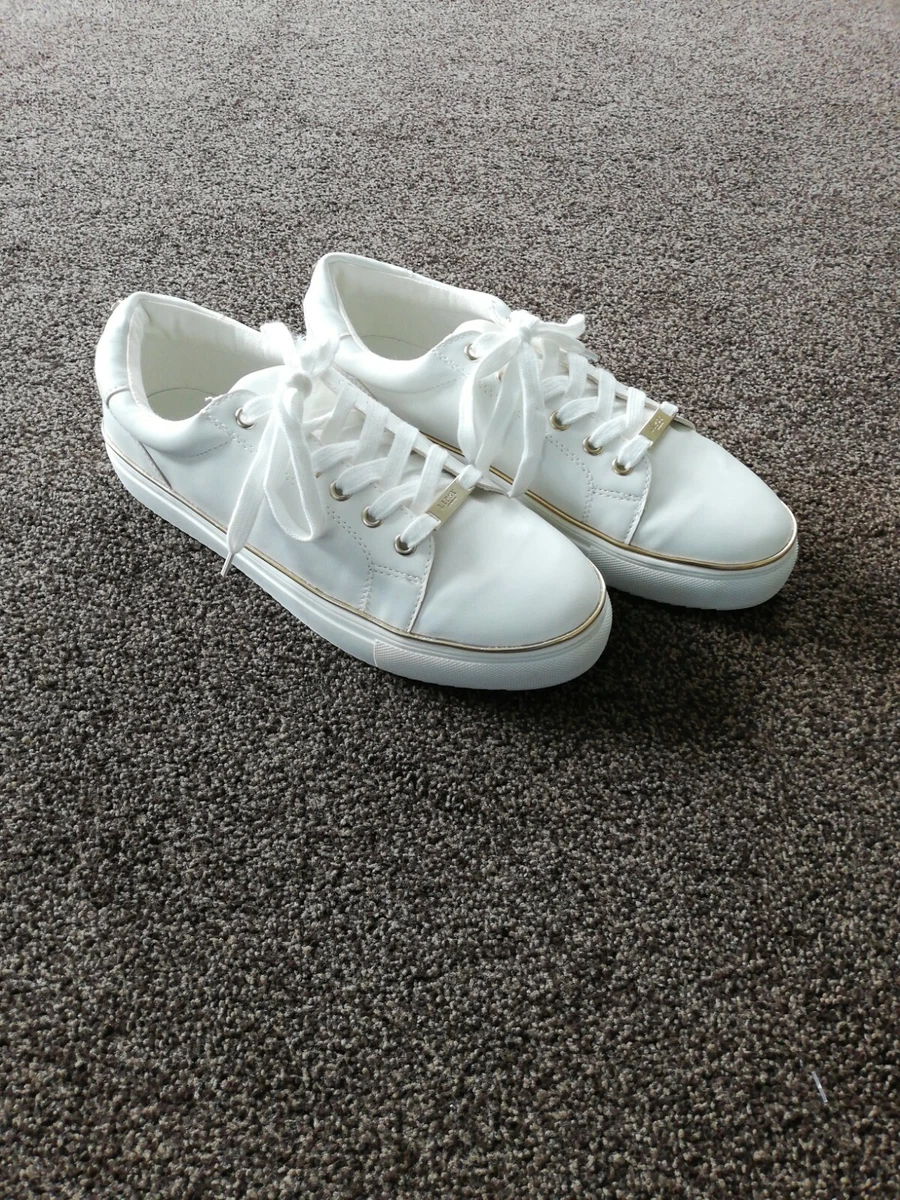 White sneakers with gold trim clearance