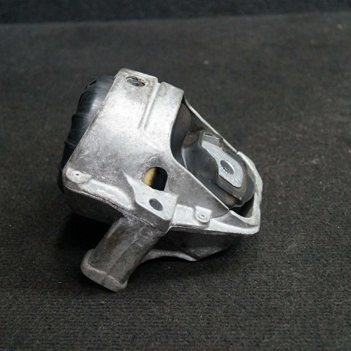 AUDI Q5 8R 2014 Linke Motorhalterung 8R0199381