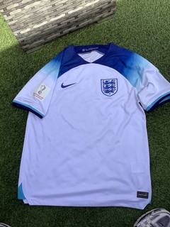 England Home Football Shirt 2022 Men’s Large