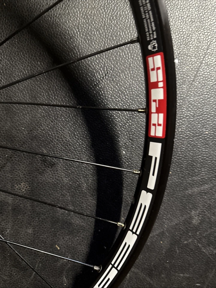 Sram Boost Rear Wheel 27.5 12/148 32 Holes Dt Swiss533d 6-Bolt Black Tubeless - Image 2 of 4