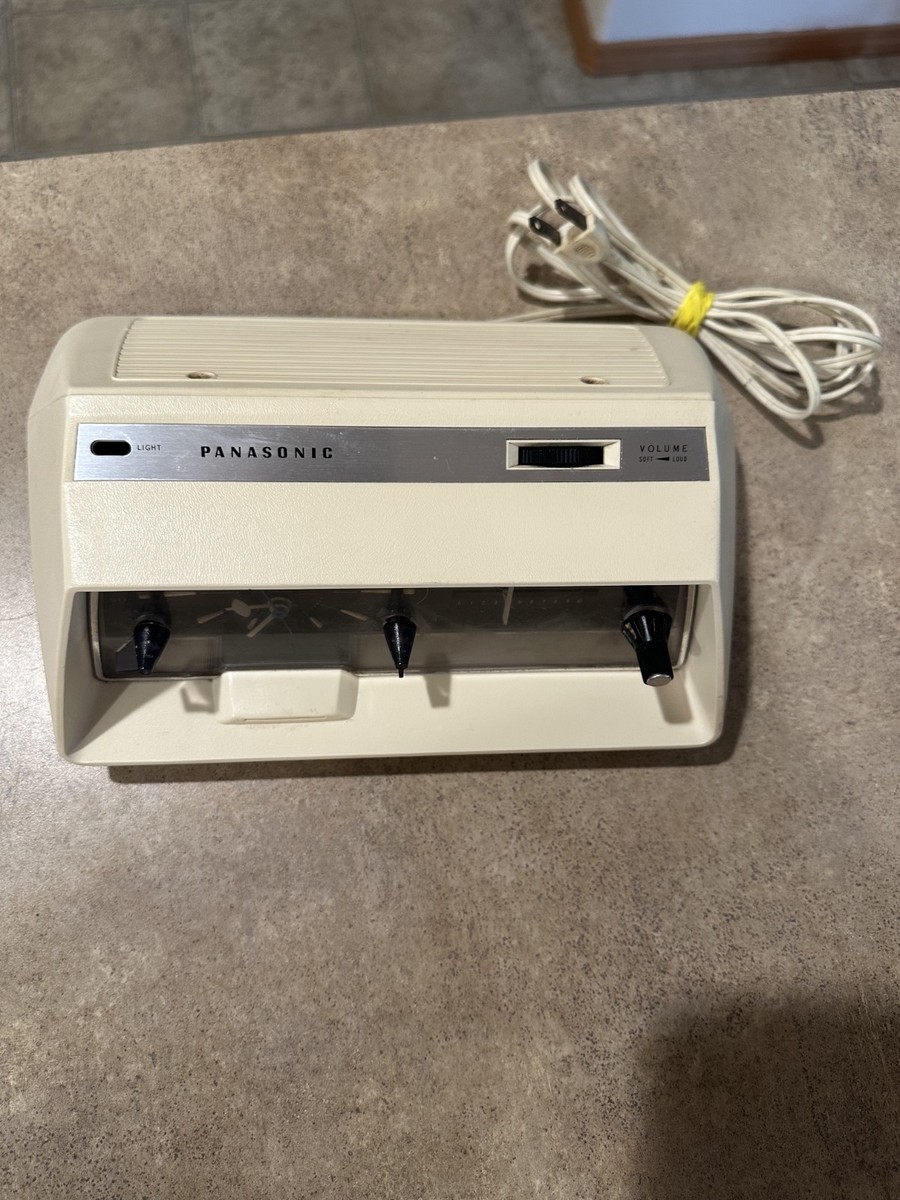 Vintage Panasonic Clock Radio Model RC-1119 Great Working