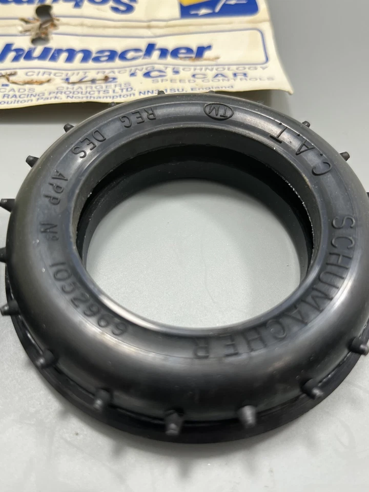 Vintage rare Schumacher 1/10 cat T668 front tires rim spike - Image 3 of 4