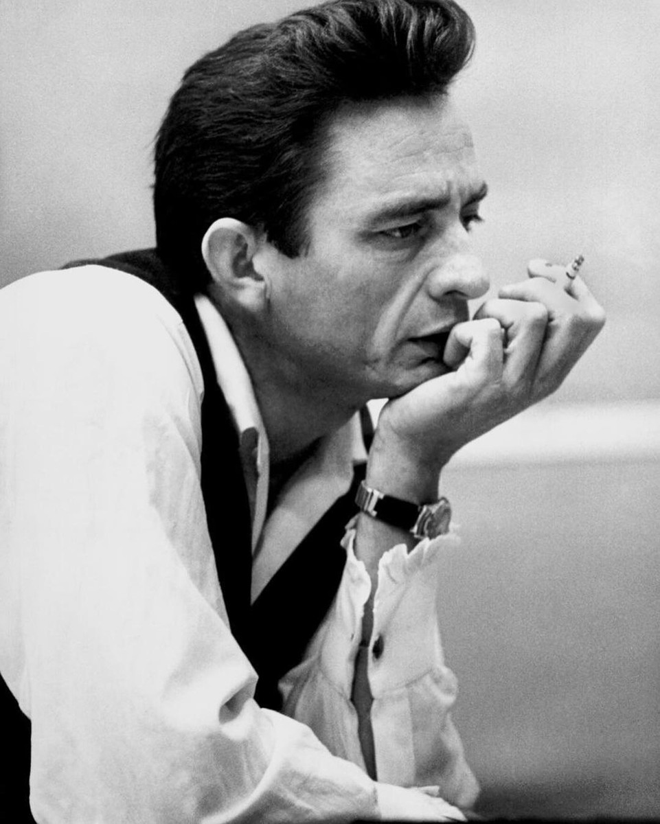 did johnny cash smoke cigarettes Johnny Cash Posing With The Cigarette 8x10 Picture Celebrity Print