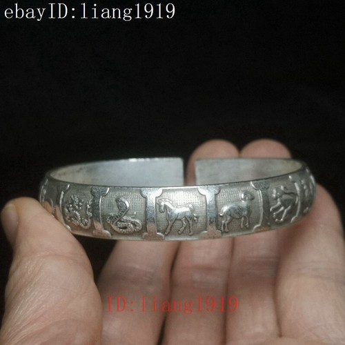 Tibet Silver Carved Lion Statue Bracelet – Chinese Decoration, Collectible Gift