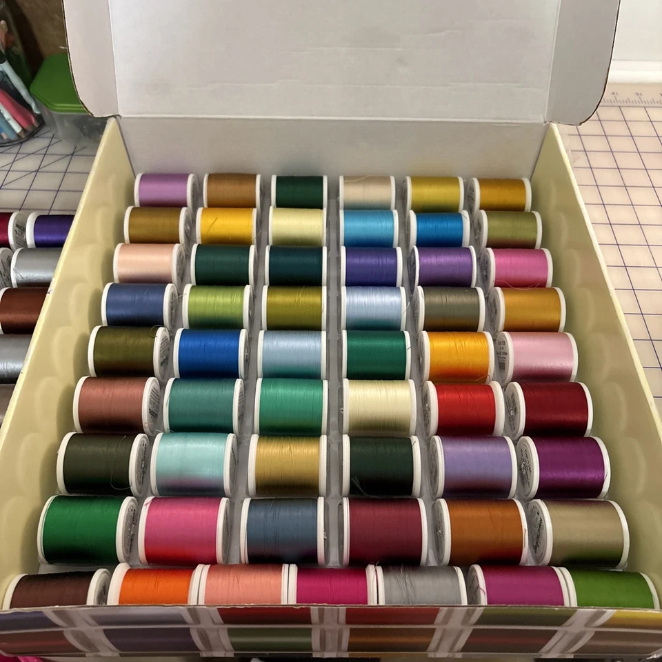 Madeira Designers Collection Rayon Embroidery Thread 100 Spools 1100 Yards Each! - Image 3 of 4