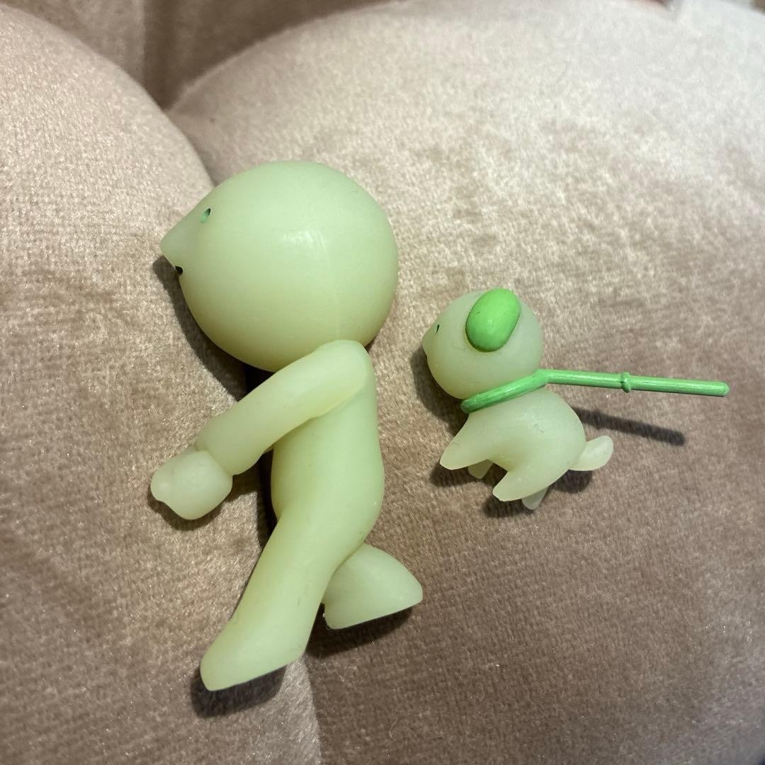 Smiski Sunday Series Secret Figure – Glow-in-the-Dark – Japan