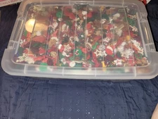 Jesse James Flatbacks/Buttons- New - 30 Piece Set - Christmas Theme