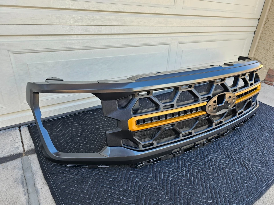 Rejilla temblor ford f-150 2024 2025 Foto 4 de 4