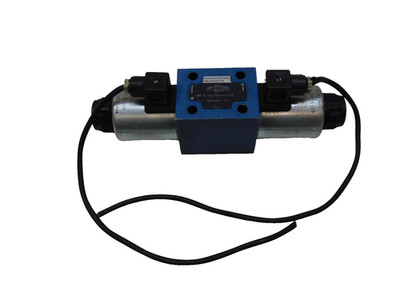 Mannesmann Rexroth 4WE10G32/CG24N9Z4/T08 Directional Control Valve GZ63-4-A 24V