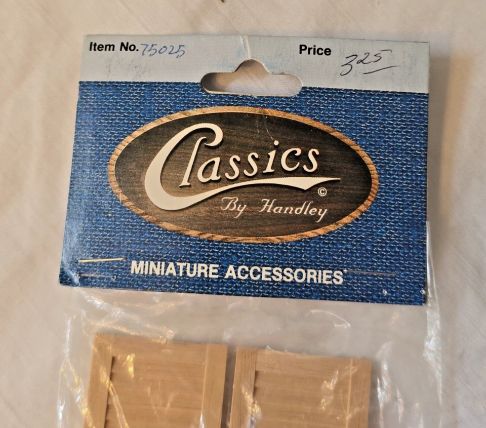 Persianas miniatura para casa de muñecas CLASSIC BY HANDLEY escala 1:12 nuevas en stock Foto 2 de 4