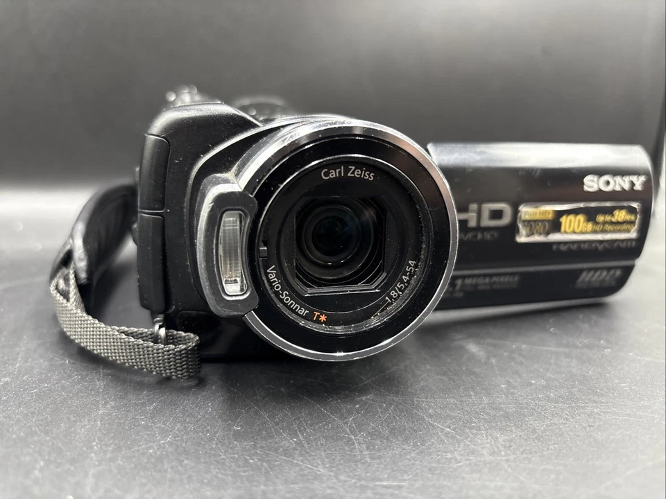 SONY HANDYCAM HDR-SR8E 100GB HDD Nightshot Video Camera Black - With Charger - Image 4 of 4