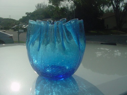 Pilgrim Blue Crackle Glass Hand Blown Ribbon Crimped Vase - Picture 5 of 9