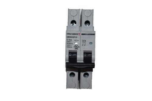 Relais Intermédiaire Carlo Gavazzi RMIA45230VAC - 230V 50/60Hz 14 Broches - Neuf