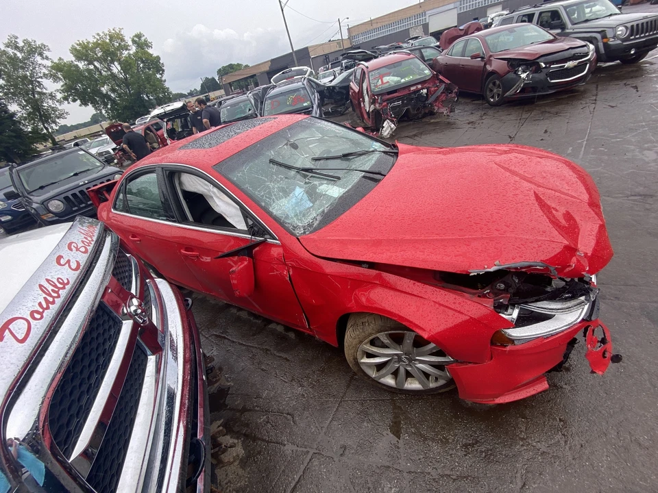 Motor de arranque usado se adapta a: Audi A4 2013 2,0 L turbo grado A Foto 4 de 4