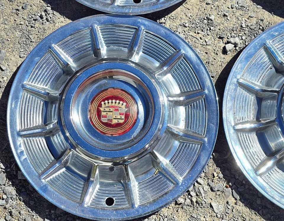 Set Of 4 Vintage 1960s Cadillac Hubcaps Wheel Covers Chrome 15" eBay