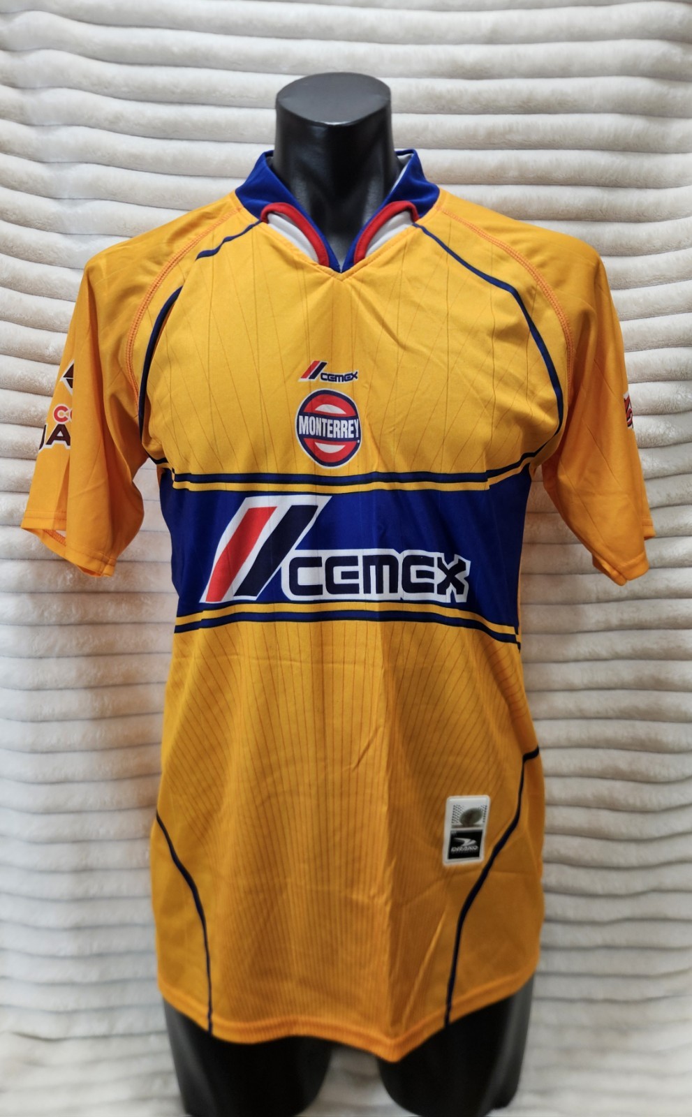 Atletica Tigres Vintage 05-06 UANL Home Jersey By Drako Size Medium 