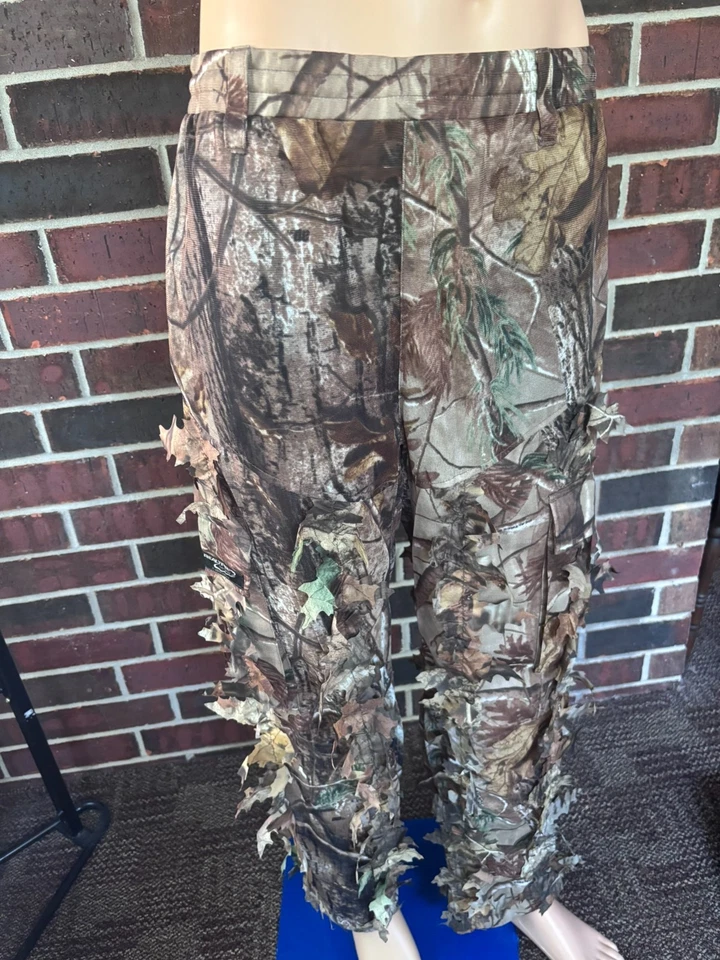 Realtree Pro Series 3D Leafy Camo Pants (M) and Fleece Camo Balaclava - New - Image 2 of 4