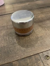 Chantecaille future skin foundation in Suntan new without box