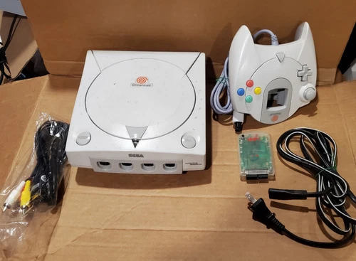 Old Sega Dreamcast Console White With Cords Power AV Controller HKT-3020