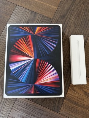 iPad Pro 5. Gen 512GB, Wi-Fi+5G (Ohne Simlock) 12,9 Zoll - Space Grau + Zubehör