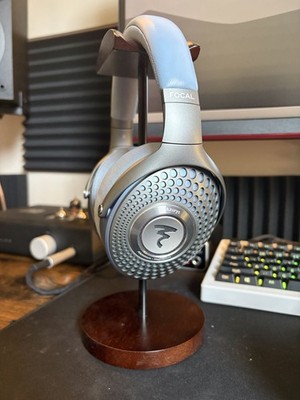 Focal Azurys High-Fidelity Closed-Back Headphones With Custom Hart Audio Cable