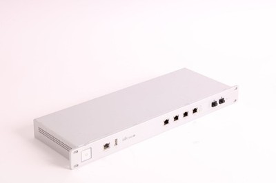 Ubiquiti Networks USG-PRO-4 Enterprise Gateway Router with Gigabit Ethernet