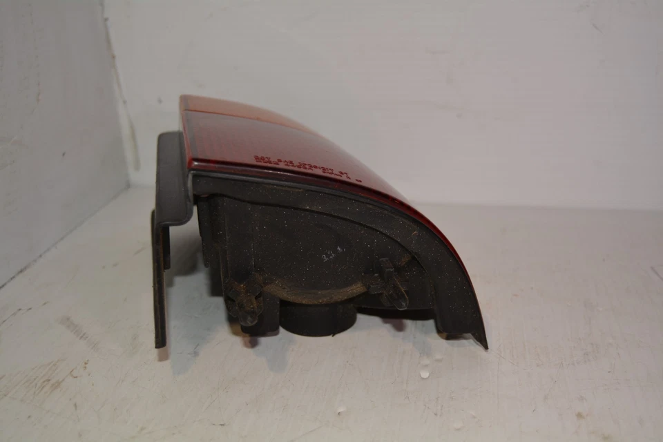 89-95 MAZDA MPV TRASERO DERECHO PASAJERO INTERIOR LUZ TRASERA OEM, 166-58412 Foto 4 de 4