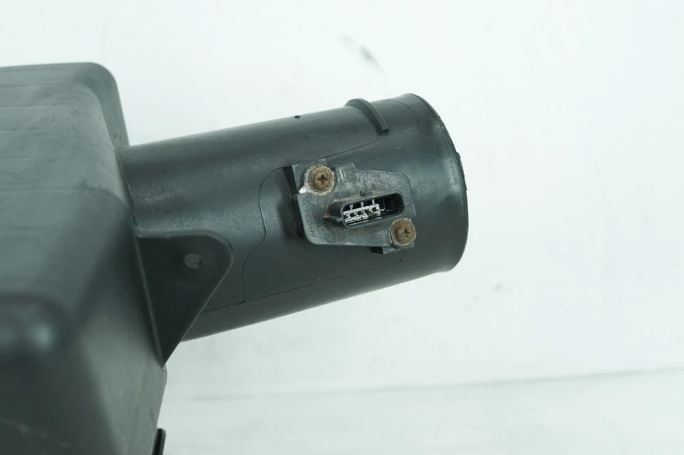 04-14 Nissan Armada SE OEM Filtro de admisión Filtro de aire Negro 5117 Foto 4 de 4