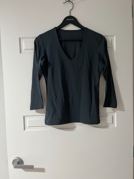 Unbranded Ladies Long Sleeve Basic Tee in Grey - Size S - 5+ items free AU post