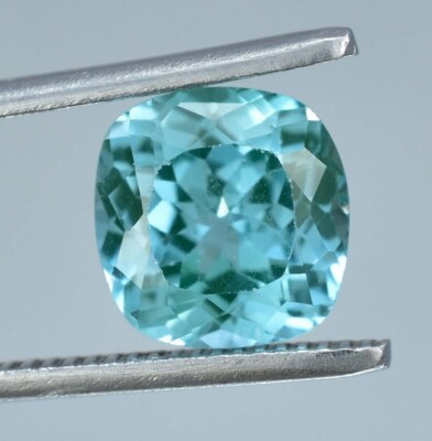 Huge Flawless 10 Ct Natural Bluish Green Parti Sapphire High-End Glamorous