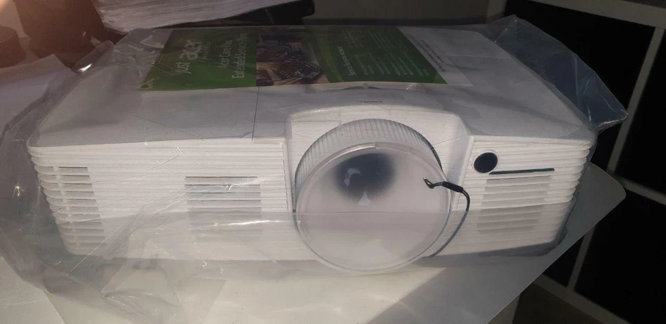 Acer H6517ABD Full HD Home Cinema Projector (DLP 3D, 1080p, 3400 lm, 20000/1, HD - Image 2 of 4