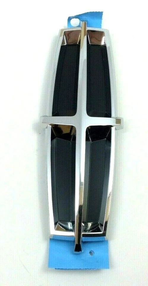 2010-2019 Lincoln MKT rear luggage compartment chrome black Star Logo Emblem OEM - Image 2 of 4
