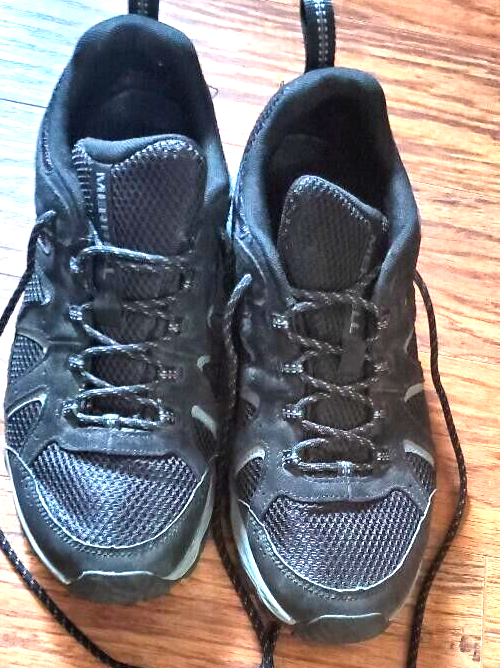 Merrell Oakcreek Men’s Black/ Gray Hiking Trail/Walking ShoesMerrell