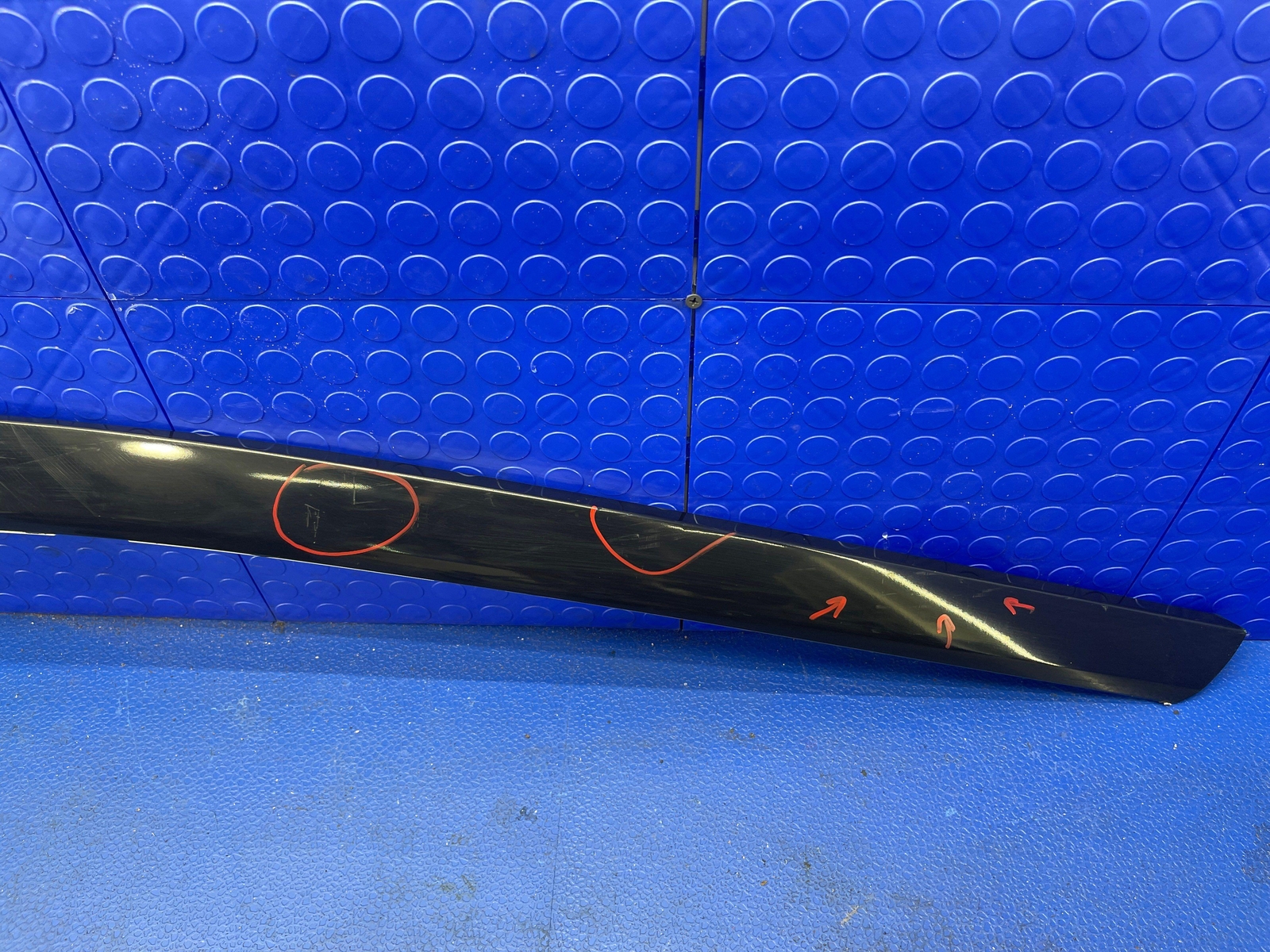 2014-2020 BMW I8 RIGHT SIDE ROOF MOULDING TRIM (B96) *SANDED* 51447336424