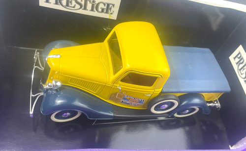 Vintage FORD PICK-UP TRUCK, "SUNLIGHT SOAP", SOLIDO Prestige 1:18 Diecast cr - Picture 7 of 7