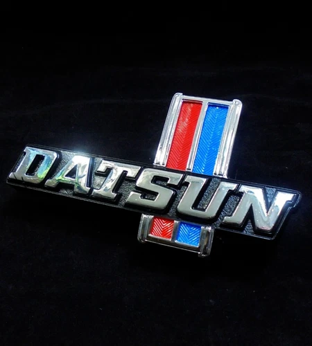 For 1972-1977 DATSUN 620 Pickup Truck Grill Emblem Badge Front Radiator Logo