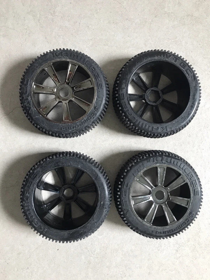 9€/Stück   4 Stück LRP VTEC Kamikaze Komplettrad Reifen Felge S8 Rebel TX 1/8    - Bild 2 von 4